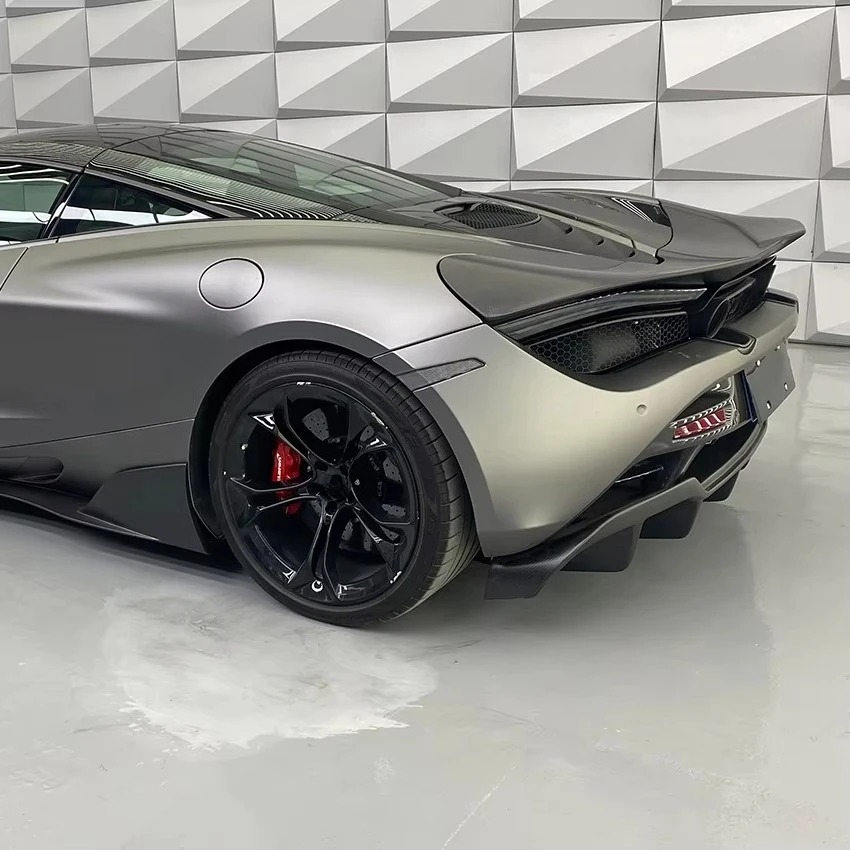 For  720s Body Kit 2017-2019 720S Car Accessories R Style Dry Carbon Fiber Rear Diffuser Lip